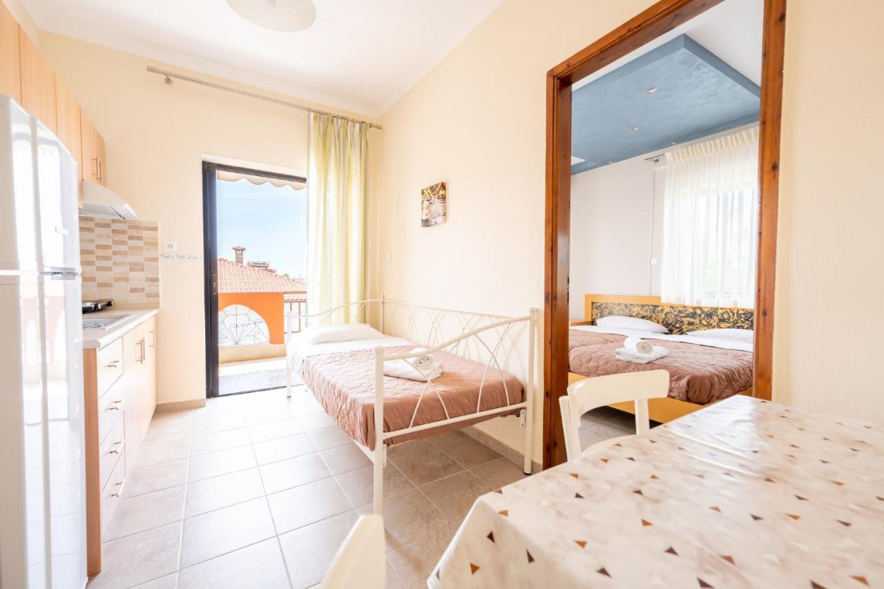 Milonas House Apartments Paralia Dionisiou Zewnętrze zdjęcie