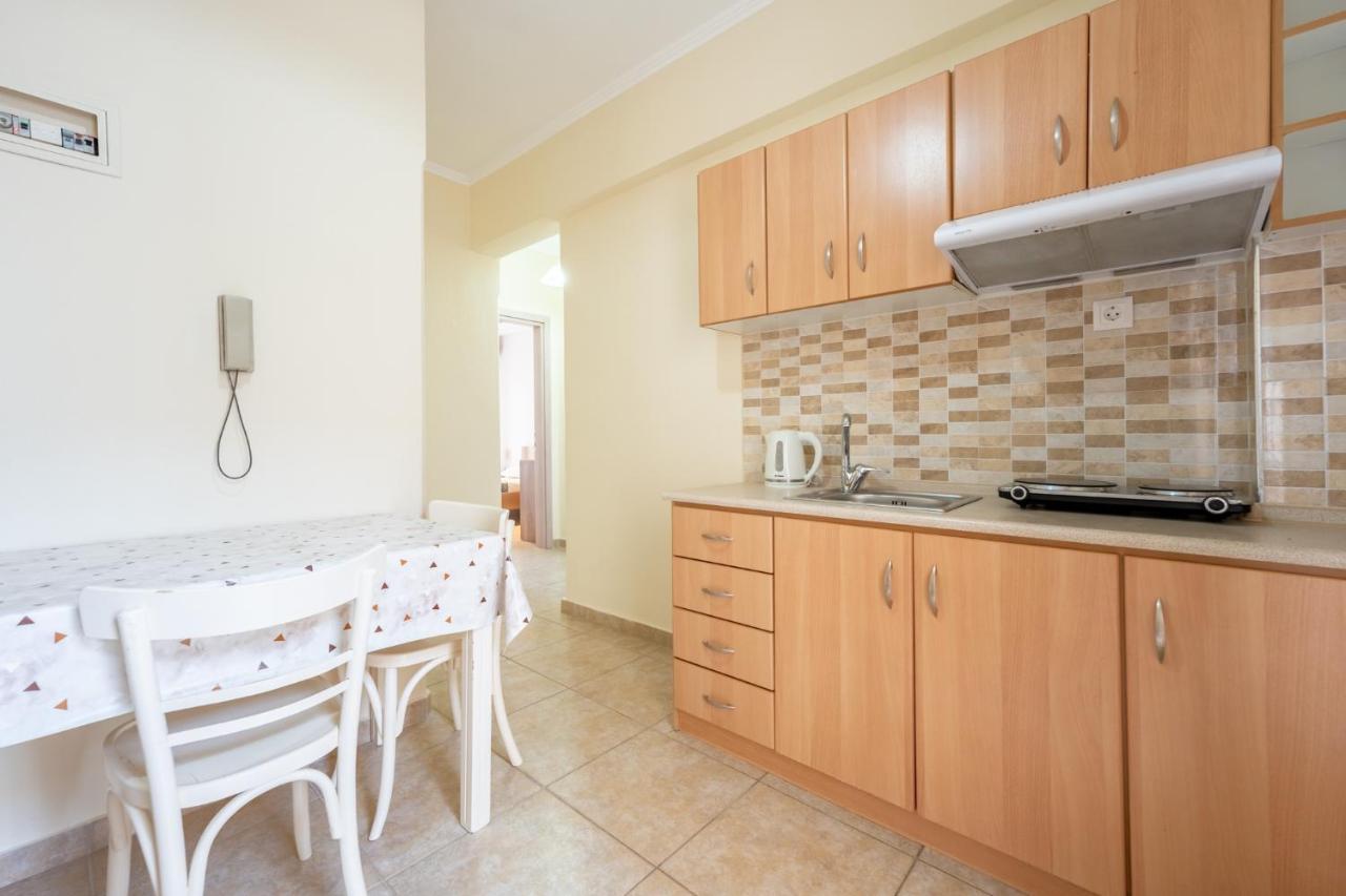 Milonas House Apartments Paralia Dionisiou Zewnętrze zdjęcie