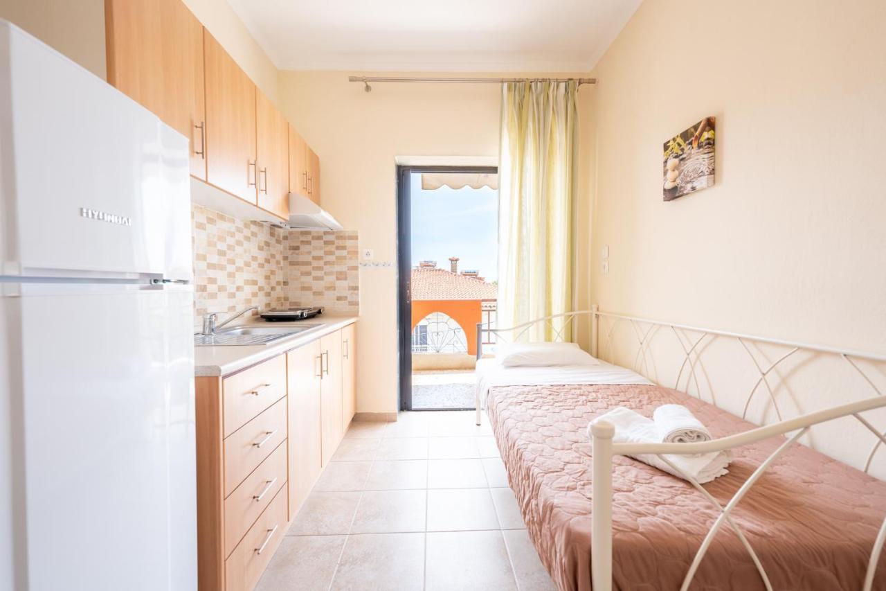 Milonas House Apartments Paralia Dionisiou Zewnętrze zdjęcie