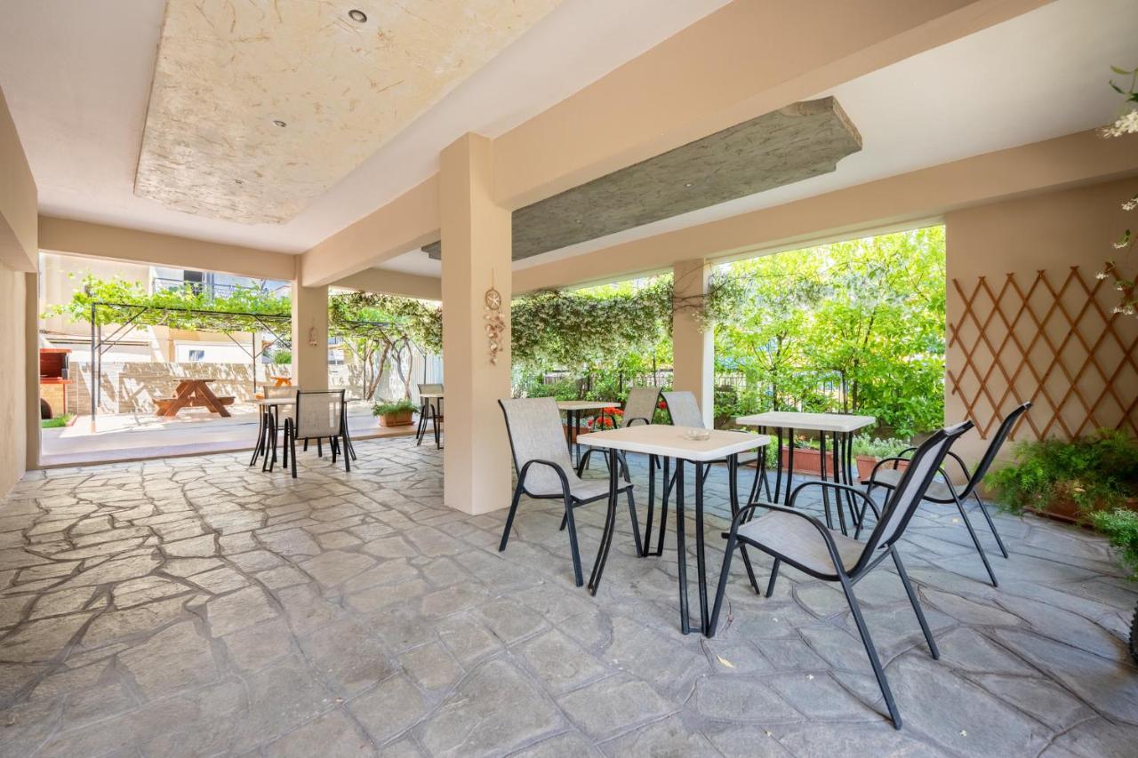 Milonas House Apartments Paralia Dionisiou Zewnętrze zdjęcie