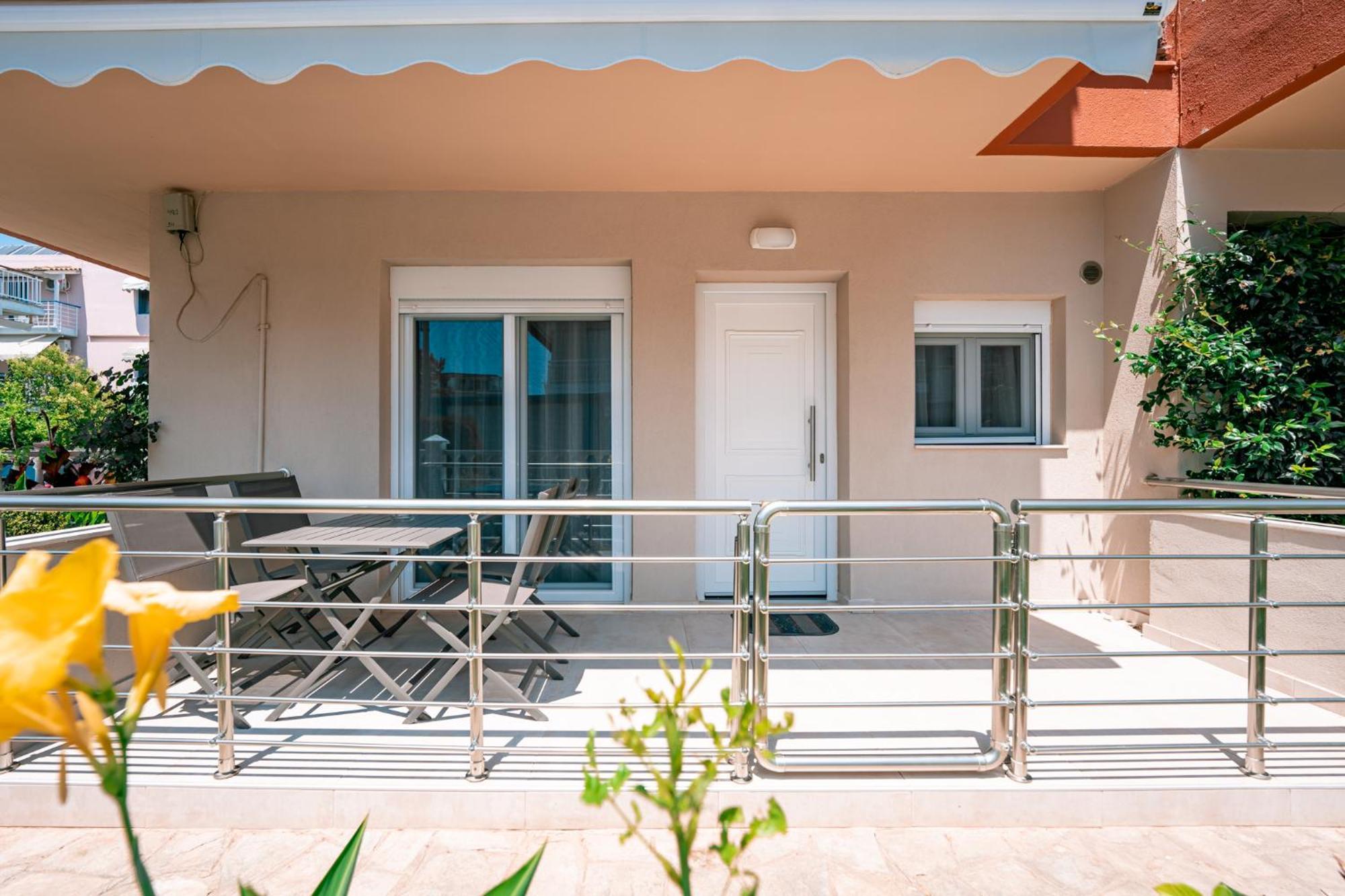 Milonas House Apartments Paralia Dionisiou Zewnętrze zdjęcie