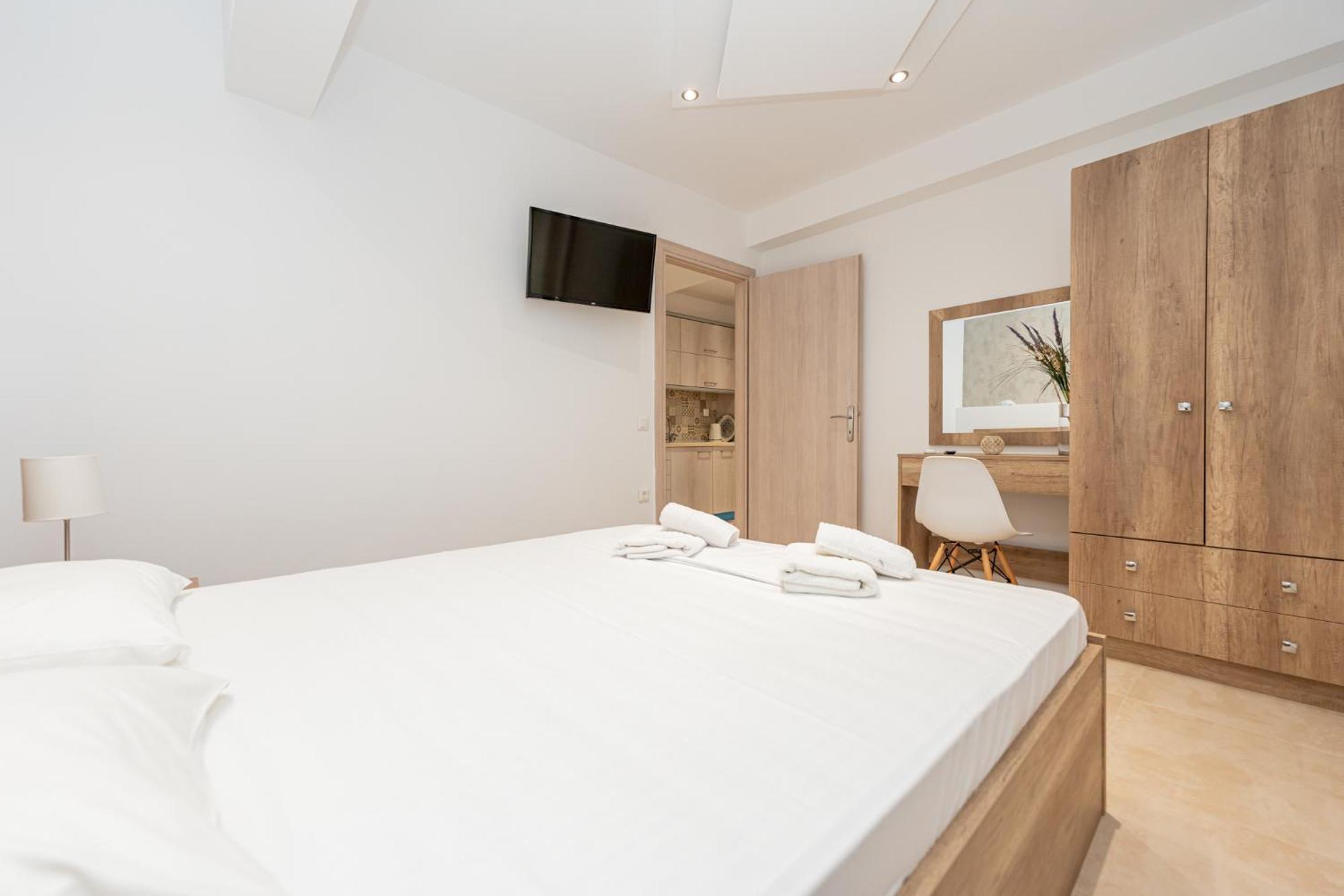 Milonas House Apartments Paralia Dionisiou Zewnętrze zdjęcie