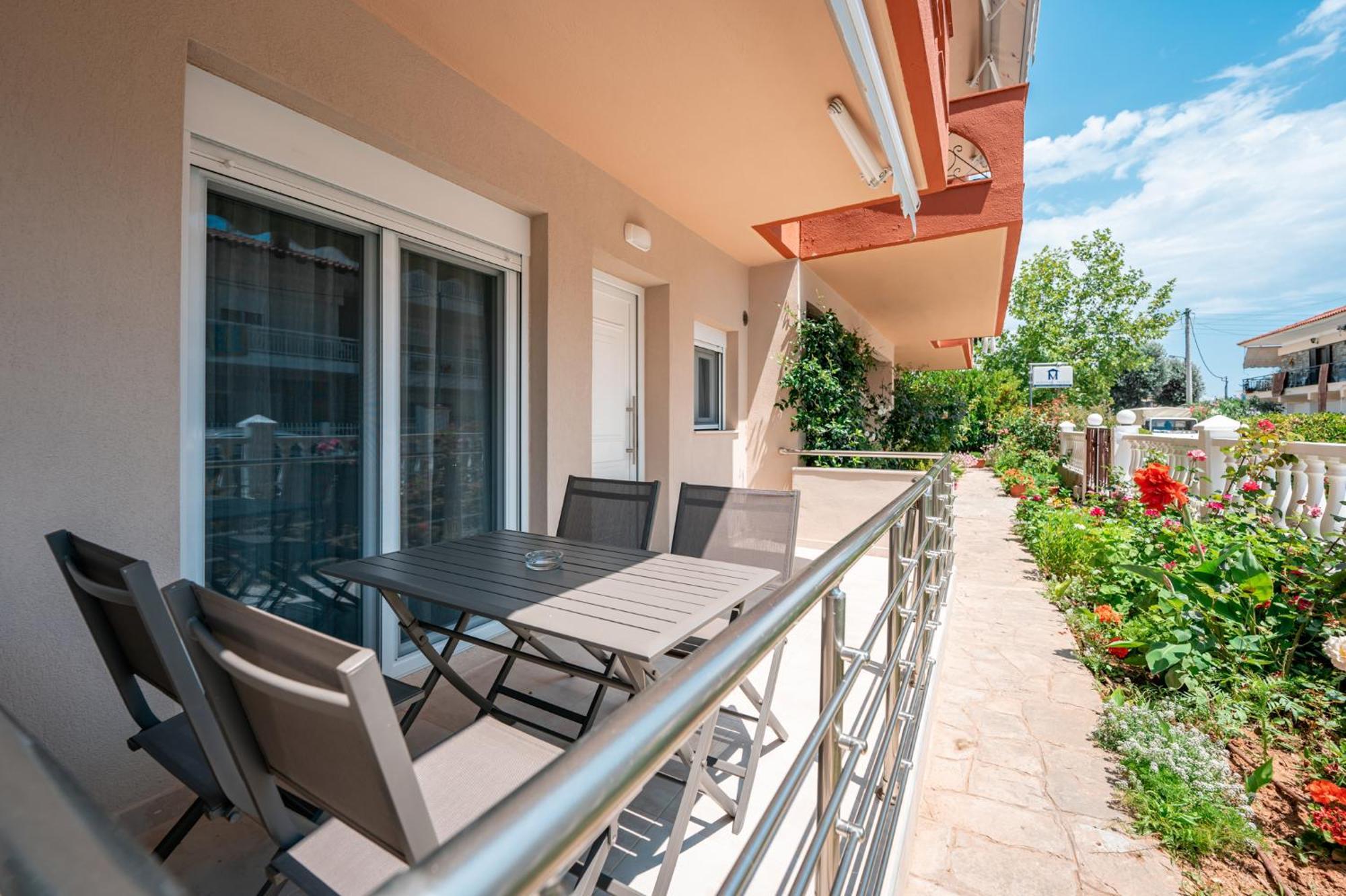 Milonas House Apartments Paralia Dionisiou Zewnętrze zdjęcie