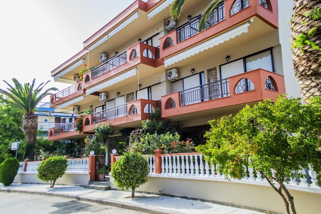 Milonas House Apartments Paralia Dionisiou Zewnętrze zdjęcie